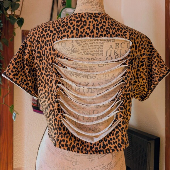 Leopard Y2k Indie Sleaze Trashy Distressed Crop Top - Picture 3 of 5